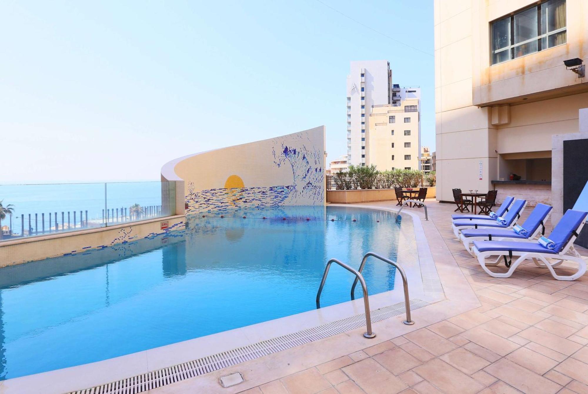 Ramada Plaza by Wyndham Beirut Raouche Beirute Exterior foto