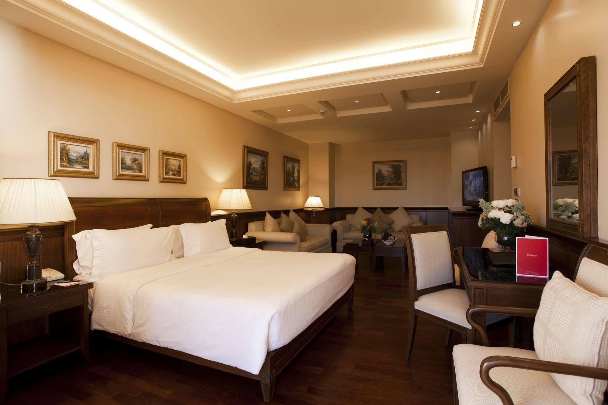 Ramada Plaza by Wyndham Beirut Raouche Beirute Exterior foto